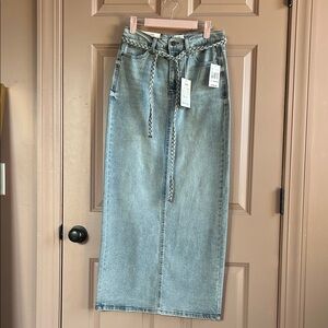 Kensie Medium shade Denim Maxi Skirt retail $78